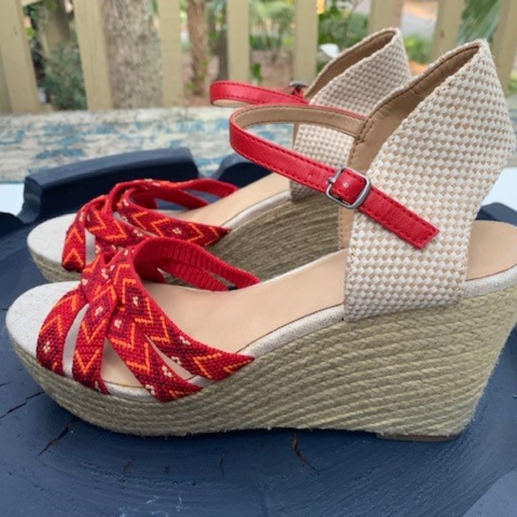 Lucky Brand Shoes - NWOT Lucky Brand Wedge Sandal Size 9.5